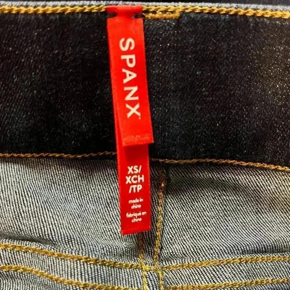 Spanx NWT Women’s Jeans Flare Dark Wash High Rise  Blue Midnight Shade XS - Picture 5 of 7